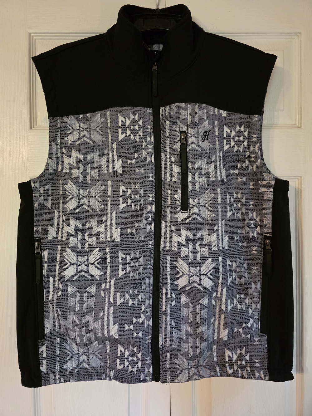 Hooey Black and Gray Geometric Zip-Up Soft shell Vest
